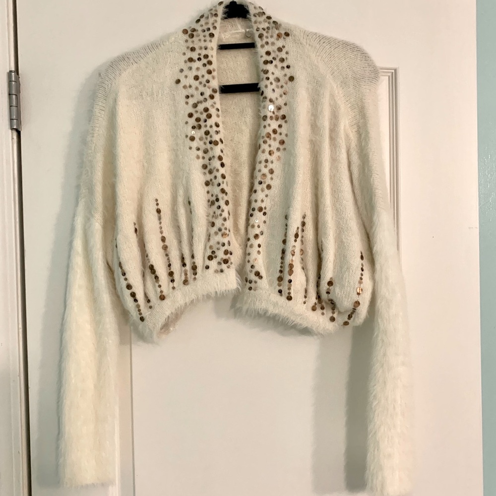 ✨Classic Sequence Crop Sweater✨